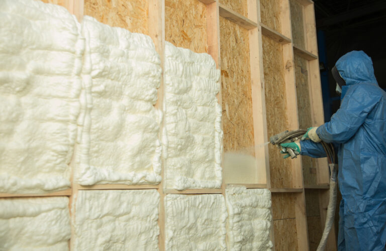 The,Worker,Insulates,The,Walls,Of,The,House,With,Foam